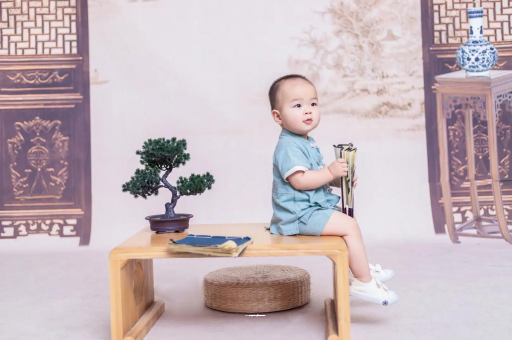 伊犁哈萨克四个月孕妇肚子疼